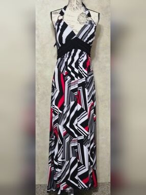 Studio Y Halter Maxi Dress in Black, White & Red Size XL